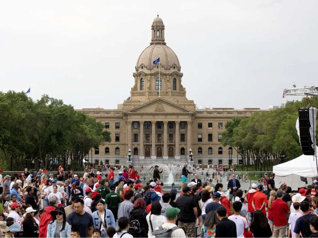 Alberta’s non-separatism referendum questions draw yes across Canada Alberta's non-separatism referendum questions draw yes across Canada
