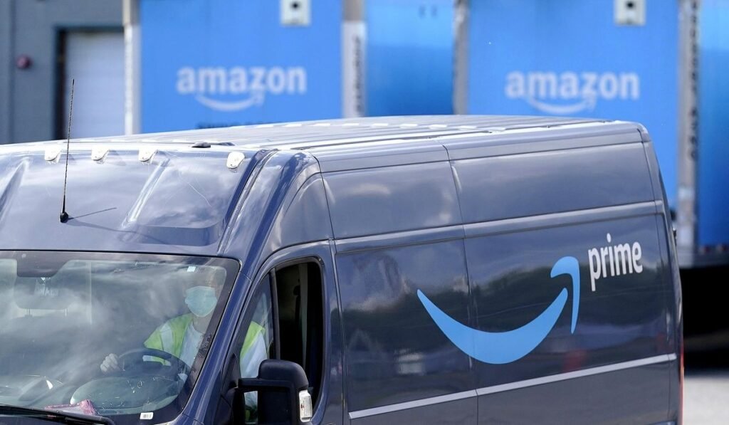 Amazon says glitch removed free shipping option for some customers unless they signed up for Prime Amazon says glitch removed free shipping option for some customers unless they signed up for Prime