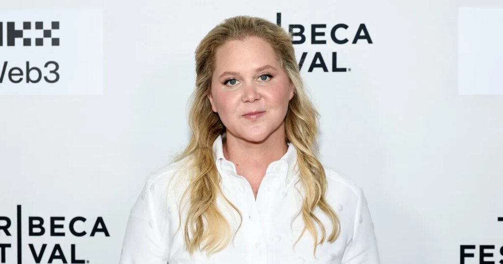 Amy Schumer Jokes About Being Invited to Taylor Swift's Rehearsal