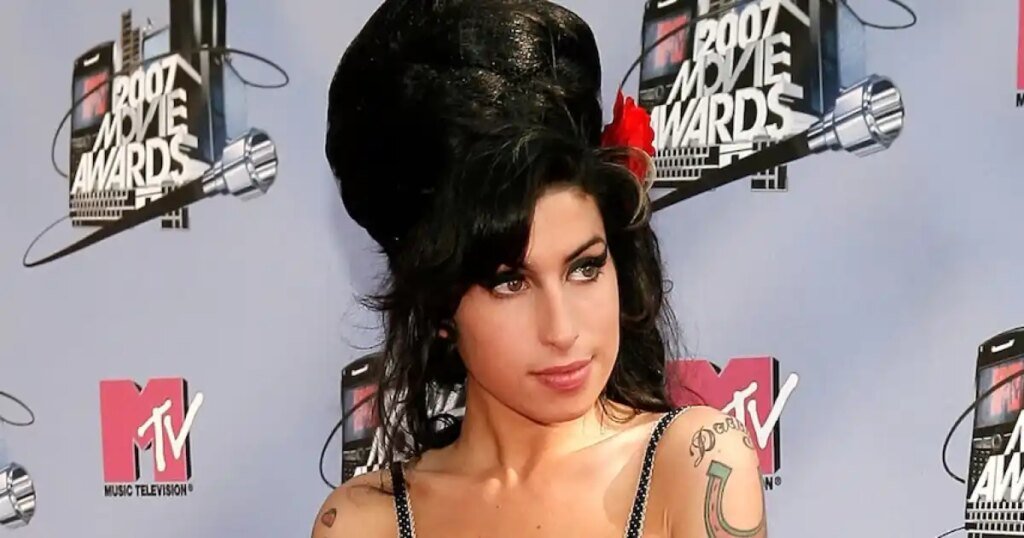 Amy Winehouse’s Dad Ordered to Pay Over $1M to Her Friends Amy Winehouse's Dad Ordered to Pay Over $1M to Her Friends