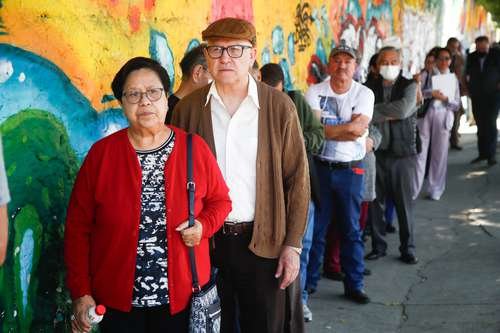 Ante bajos salarios, urge dar a mujeres acceso a servicios de salud Ante bajos salarios, urge dar a mujeres acceso a servicios de salud