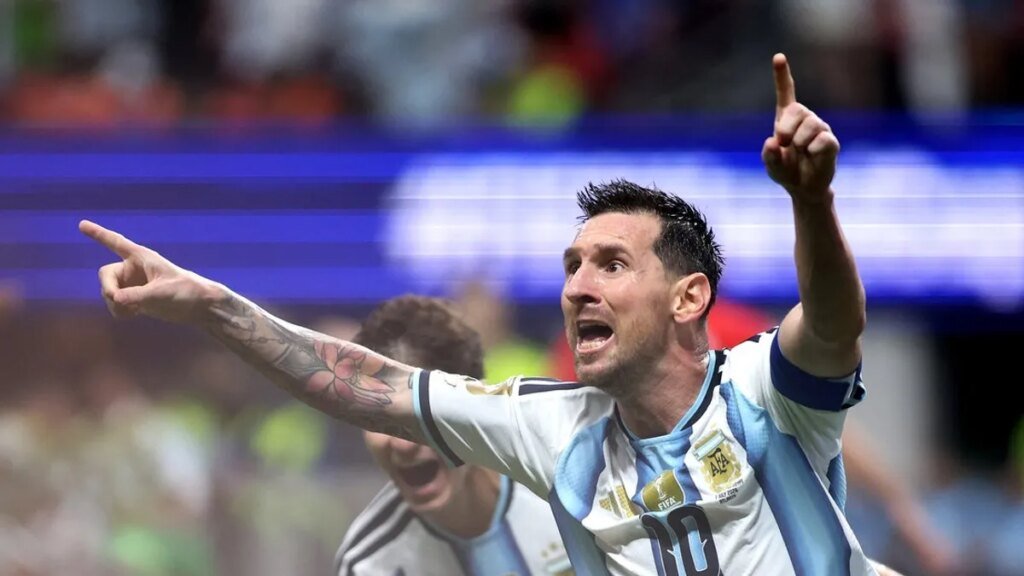 Argentina ride late surge for stunning comeback vs. Egypt Argentina ride late surge for stunning comeback vs. Egypt