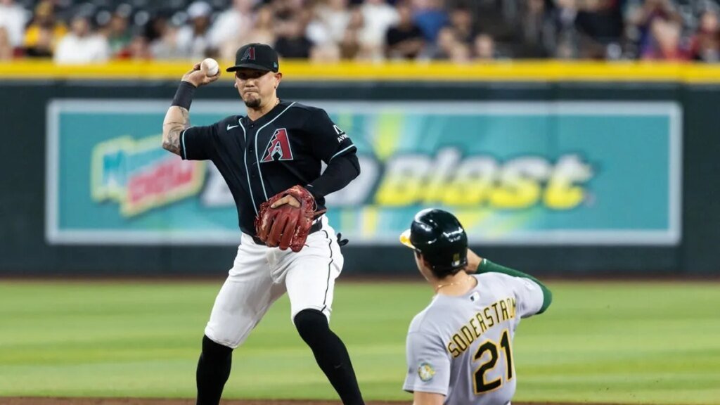 A's grab lead in 10th after late rally, but D-backs walk off