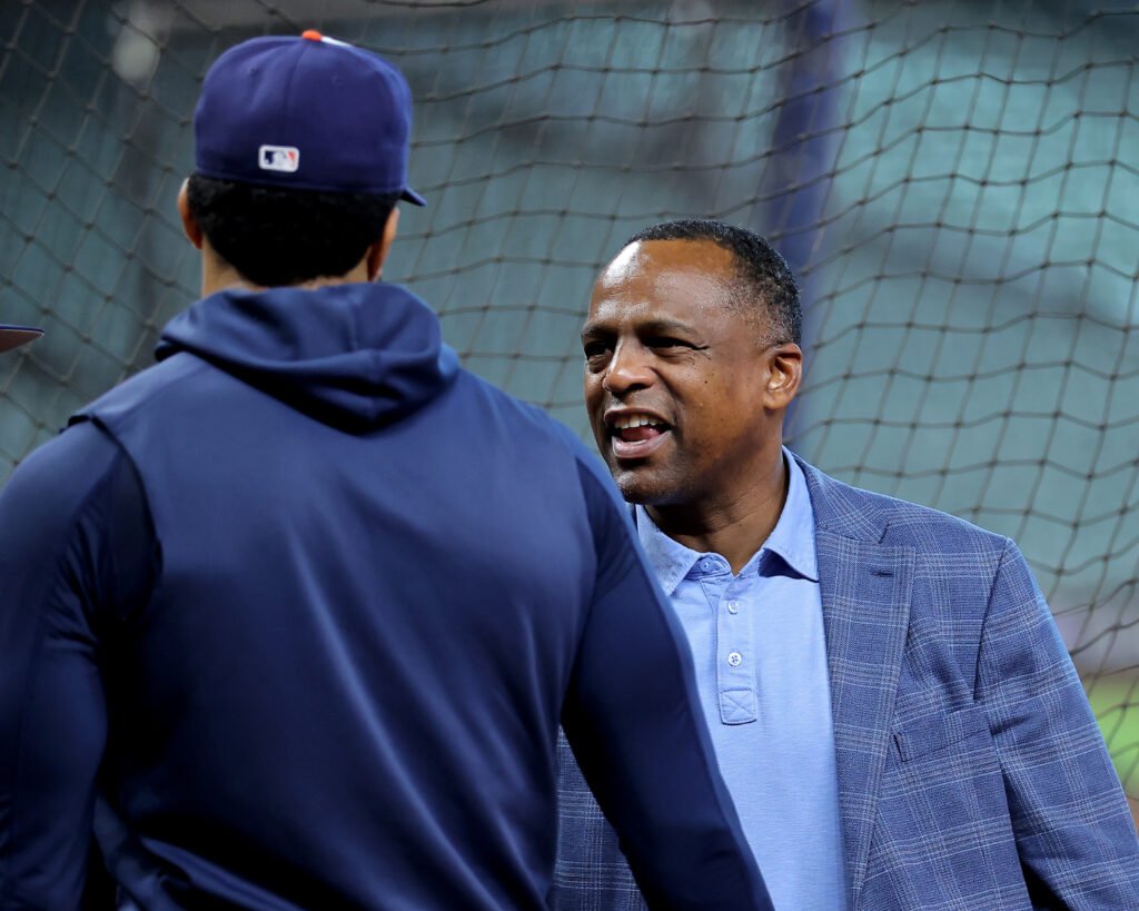 Astros Notes: Outfielders, Payroll, Red Sox, Hennigan Astros Notes: Outfielders, Payroll, Red Sox, Hennigan