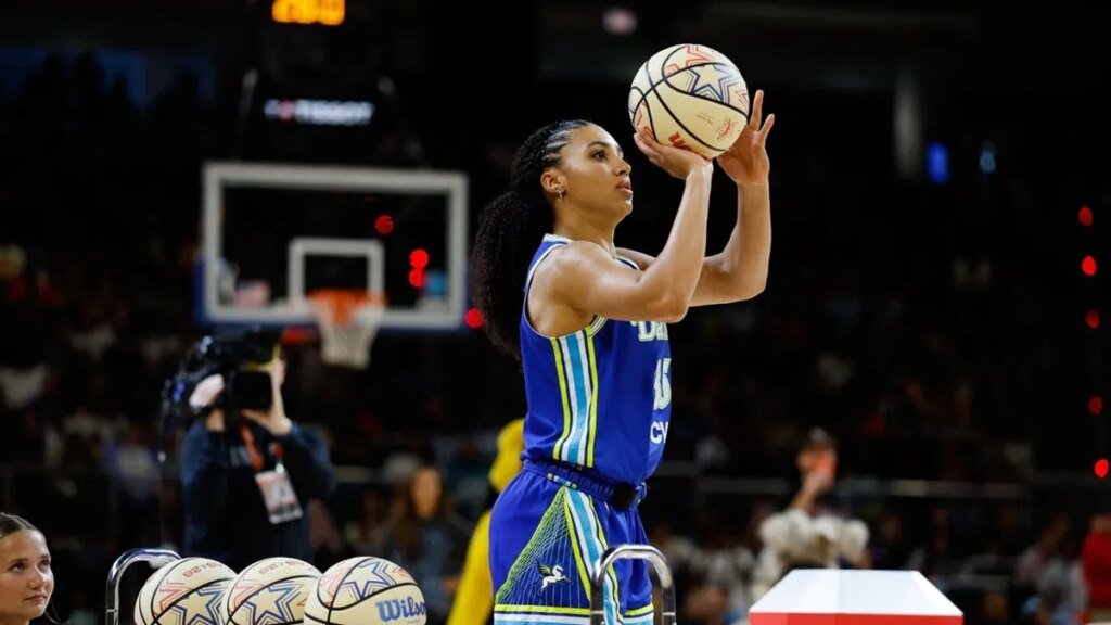 Azzi Fudd becomes first rookie to win WNBA 3-point contest Azzi Fudd becomes first rookie to win WNBA 3-point contest
