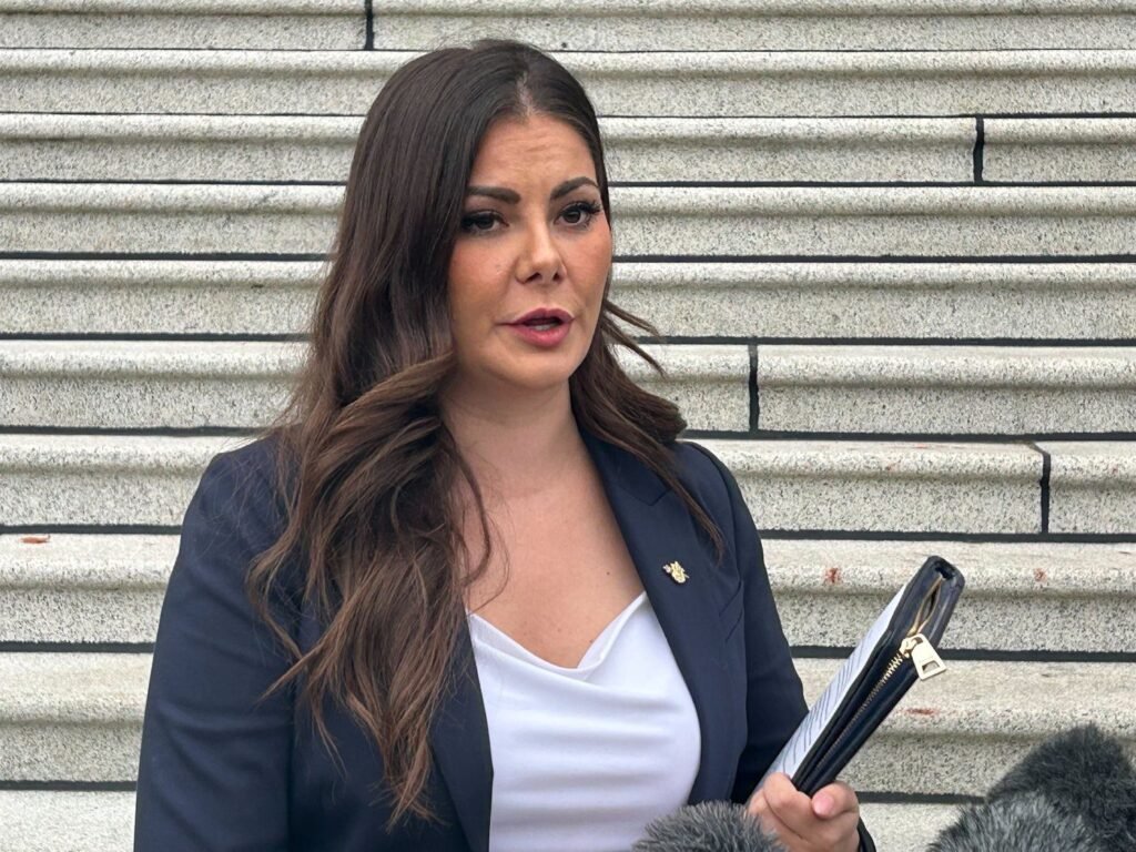 B.C. Independent MLA Amelia Boultbee crosses to New Democrats