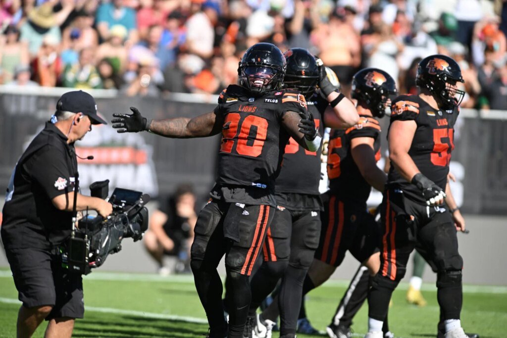 B.C. Lions bob for Apple Bowl redemption, bite Edmonton Elks in Kelowna (& 12 other thoughts) B.C. Lions bob for Apple Bowl redemption, bite Edmonton Elks in Kelowna (& 12 other thoughts)