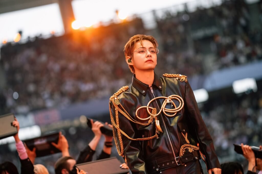 BTS Locks in Paris for the ‘Arirang’ World Tour European Run BTS Locks in Paris for the ‘Arirang’ World Tour European Run