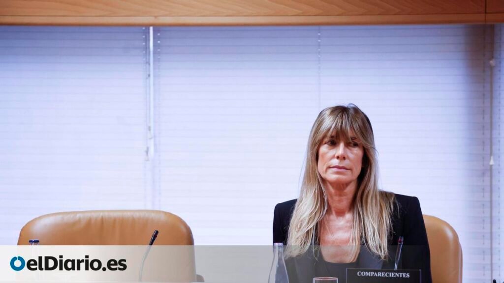 Begoña Gómez entrega los billetes de avión y reprocha a Peinado que le exija unos sellos de pasaporte que Reino Unido no estampa Begoña Gómez entrega los billetes de avión y reprocha a Peinado que le exija unos sellos de pasaporte que Reino Unido no estampa