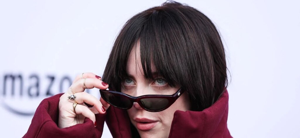 Billie Eilish Slammed For Calling Parents ‘Lazy’ Over School Billie Eilish Slammed For Calling Parents 'Lazy' Over School