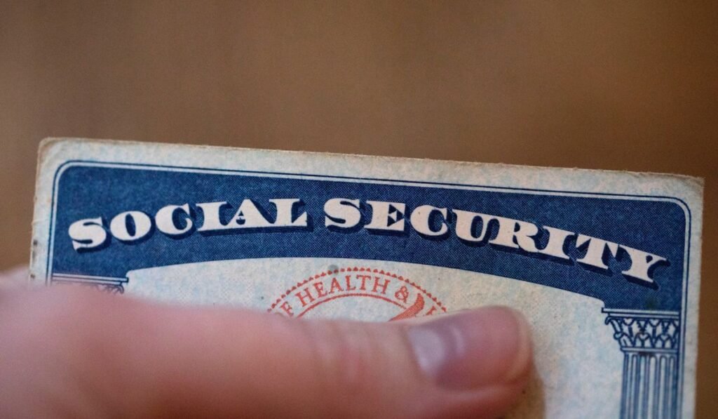 Bipartisan group of senators introduces legislation to avert looming Social Security shortfall Bipartisan group of senators introduces legislation to avert looming Social Security shortfall