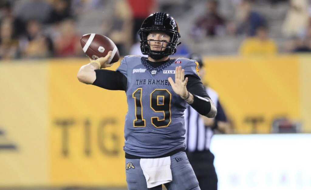 Bo Levi Mitchell carted off in Hamilton with apparent leg injury Bo Levi Mitchell carted off in Hamilton with apparent leg injury