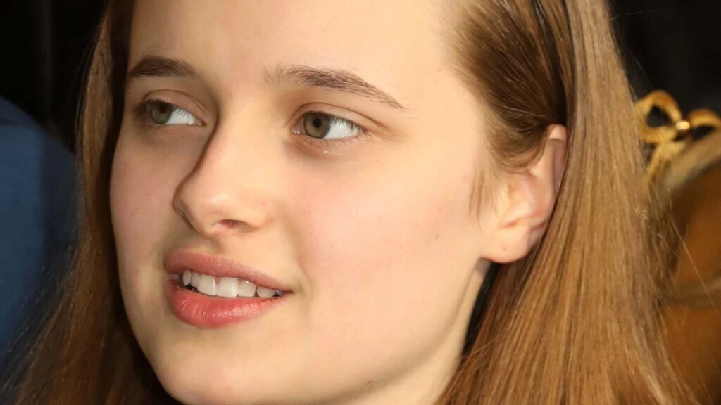 Brad Pitt Faces New Family Blow From Daughter Vivienne Brad Pitt Faces New Family Blow From Daughter Vivienne