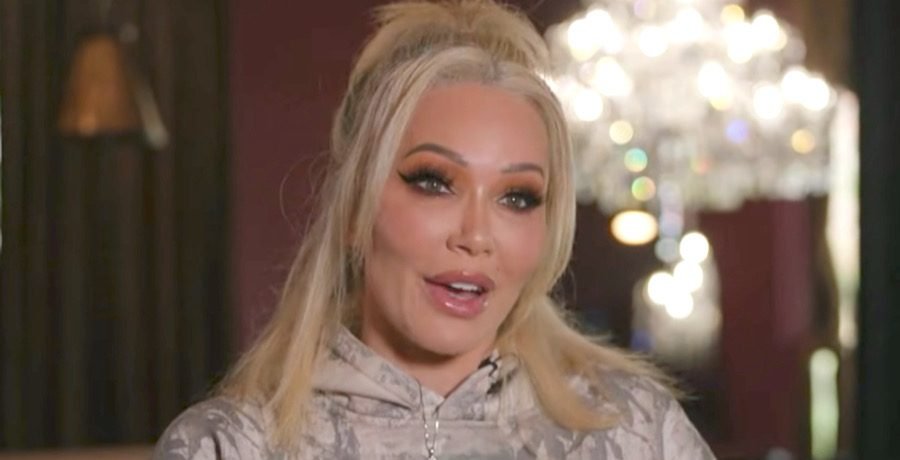 Bunnie Xo Called Out For Deleting ‘Divorce’ Podcast Bunnie Xo Called Out For Deleting 'Divorce' Podcast