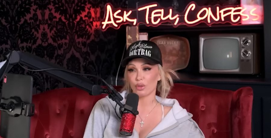 Bunnie Xo Slams Jelly Roll’s Daughter, Nothing More To See Here Bunnie Xo Slams Jelly Roll's Daughter, Nothing More To See Here