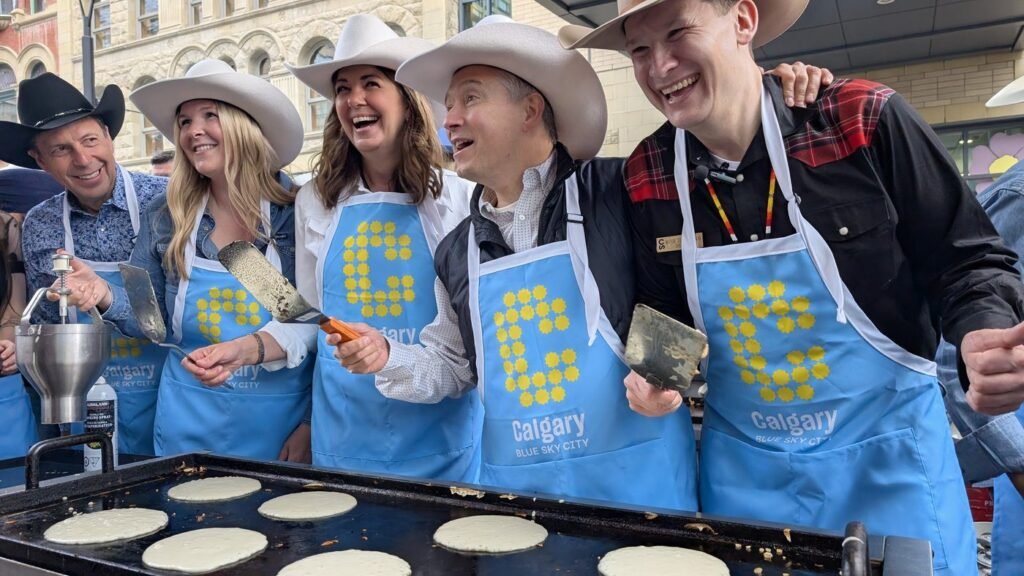 Calgary mayor says he wants to hold advocacy campaign opposing separation, but can't