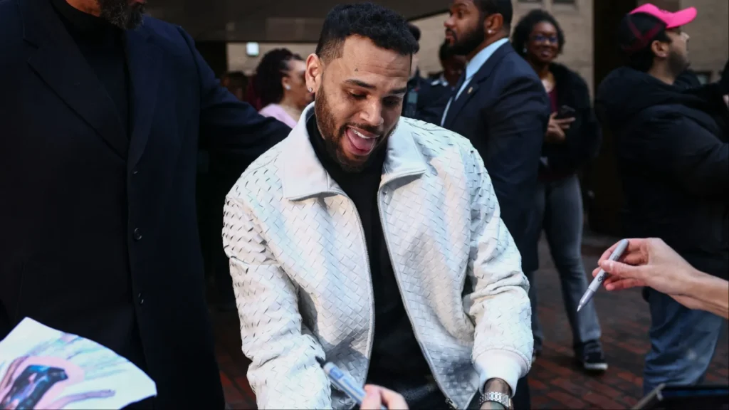 Chris Brown Fan Shares Meet & Greet Pics And Reactions Ensue