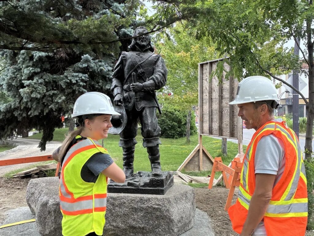 City in Quebec reinstalls monument to Samuel de Champlain City in Quebec reinstalls monument to Samuel de Champlain