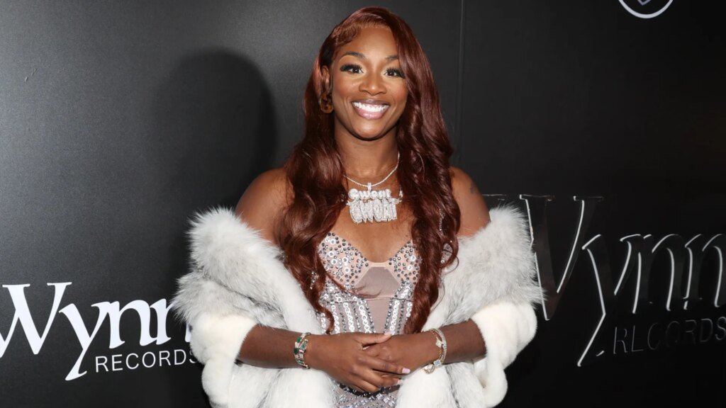 Claressa Shields' Photo Shoot Glamour Shots Go Viral (PHOTOS)