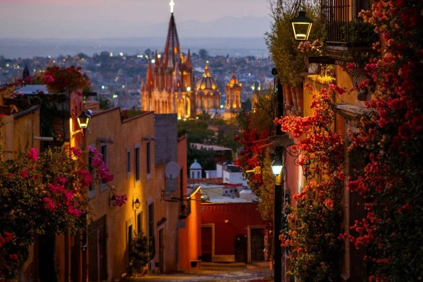 Community Gatherings in San Miguel This Summer Community Gatherings in San Miguel This Summer