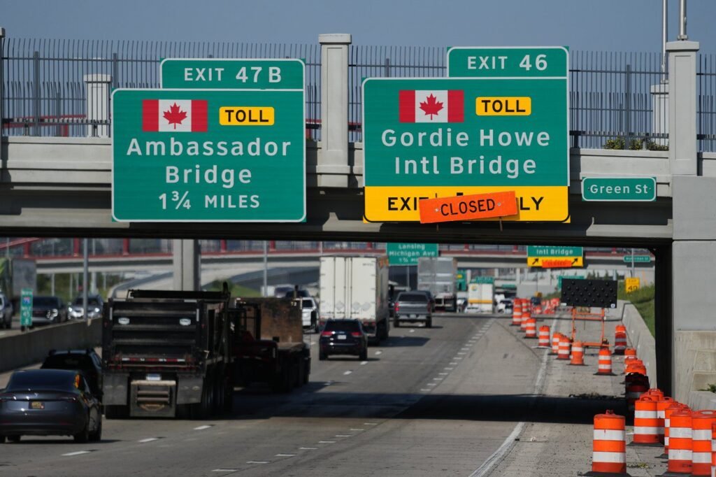 Conservatives consider using Parliament to unveil details of U.S. border bridge deal Conservatives consider using Parliament to unveil details of U.S. border bridge deal