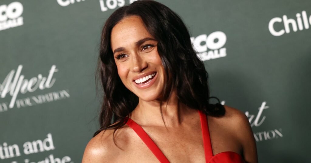 Copy Meghan Markle’s Timeless Black Swimsuit for $17 Copy Meghan Markle’s Timeless Black Swimsuit for $17