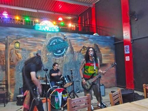 Cotards Club se consolida dentro de la escena musical underground en CDMX Cotards Club se consolida dentro de la escena musical underground en CDMX