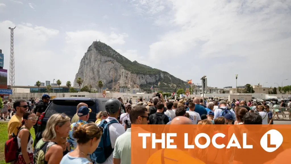Crowds cross Gibraltar-Spain frontier as border controls vanish