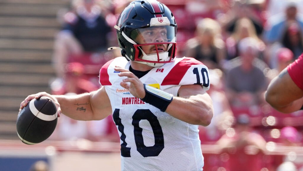 Davis Alexander sets CFL record for consecutive pass attempts without an interception Davis Alexander sets CFL record for consecutive pass attempts without an interception