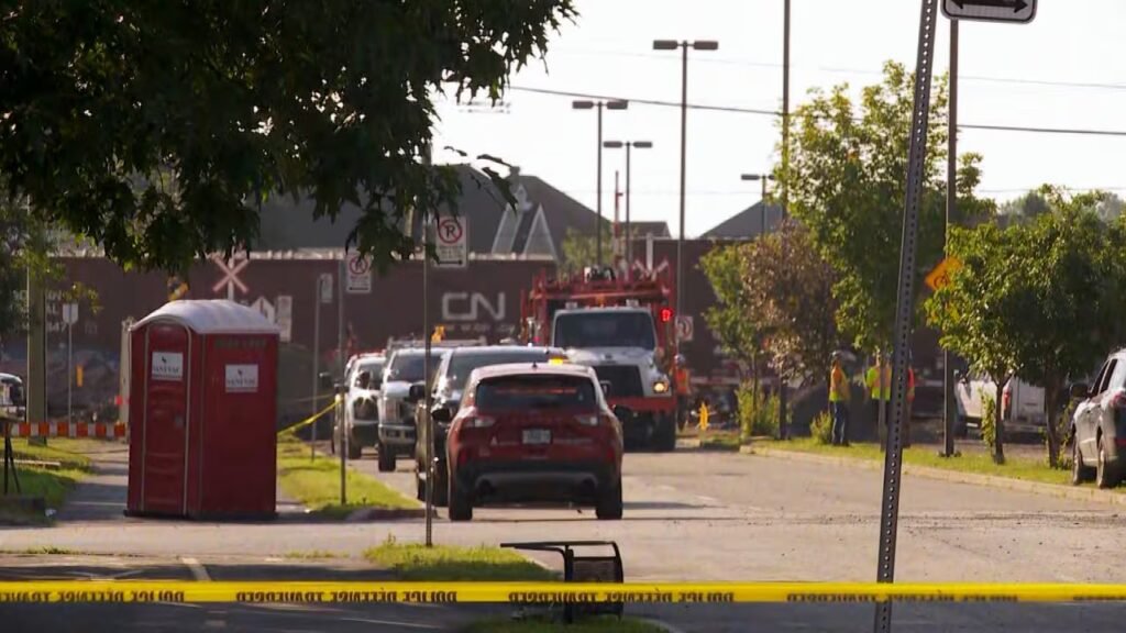 Days after derailment, trains are back on tracks in Repentigny, Que. — and residents are uneasy