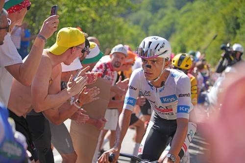 Del Toro se aferra al tercer sitio; Pogacar gana otra etapa del Tour Del Toro se aferra al tercer sitio; Pogacar gana otra etapa del Tour