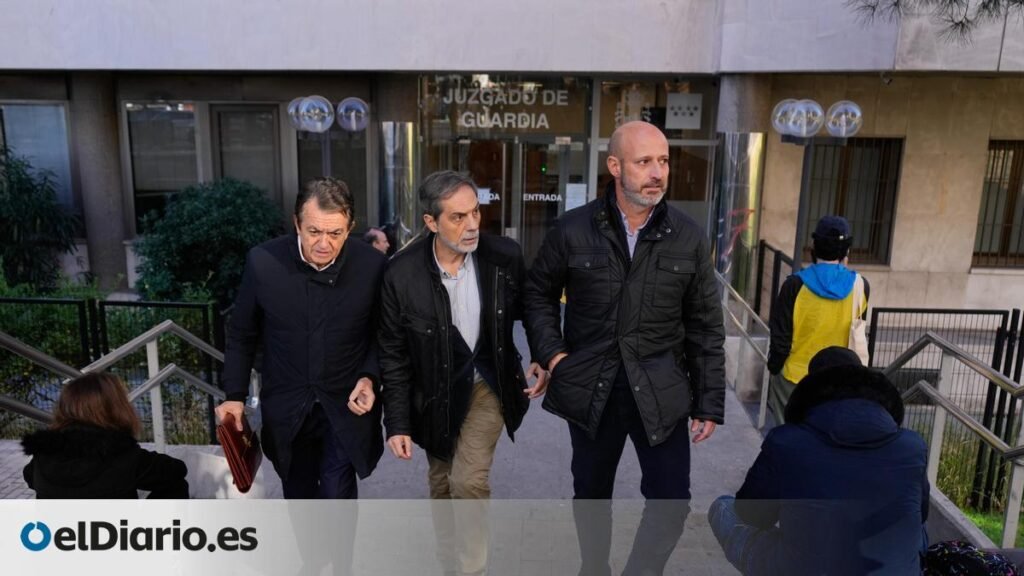 Dimiten el presidente y el CEO de Plus Ultra, investigados por el rescate a la aerolínea Dimiten el presidente y el CEO de Plus Ultra, investigados por el rescate a la aerolínea