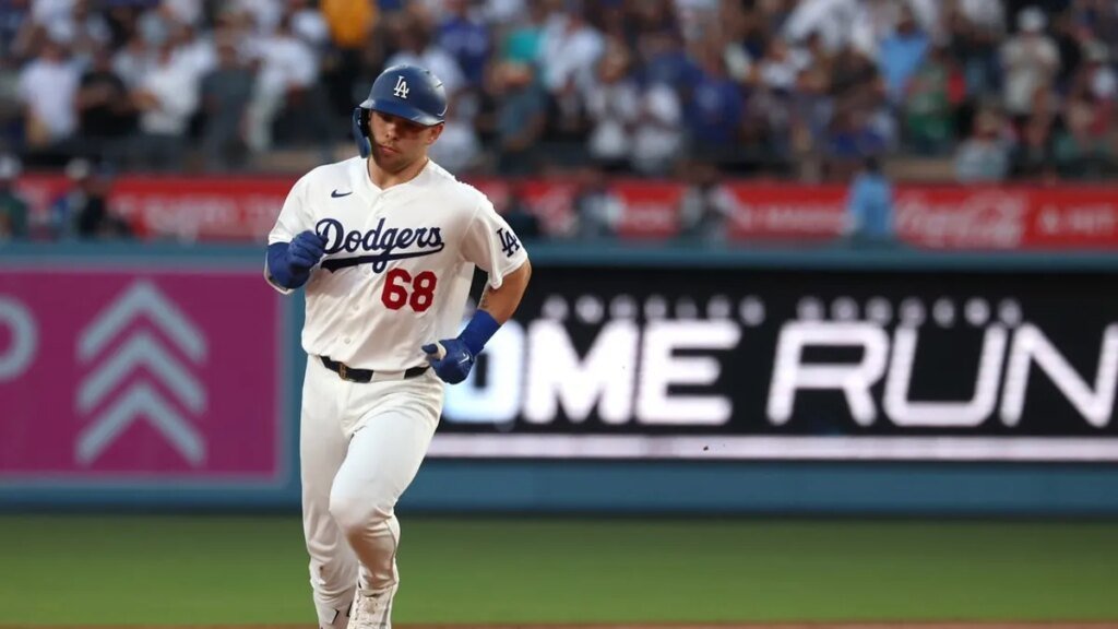 Dodgers escape 6-run hole, overpower skidding Padres Dodgers escape 6-run hole, overpower skidding Padres