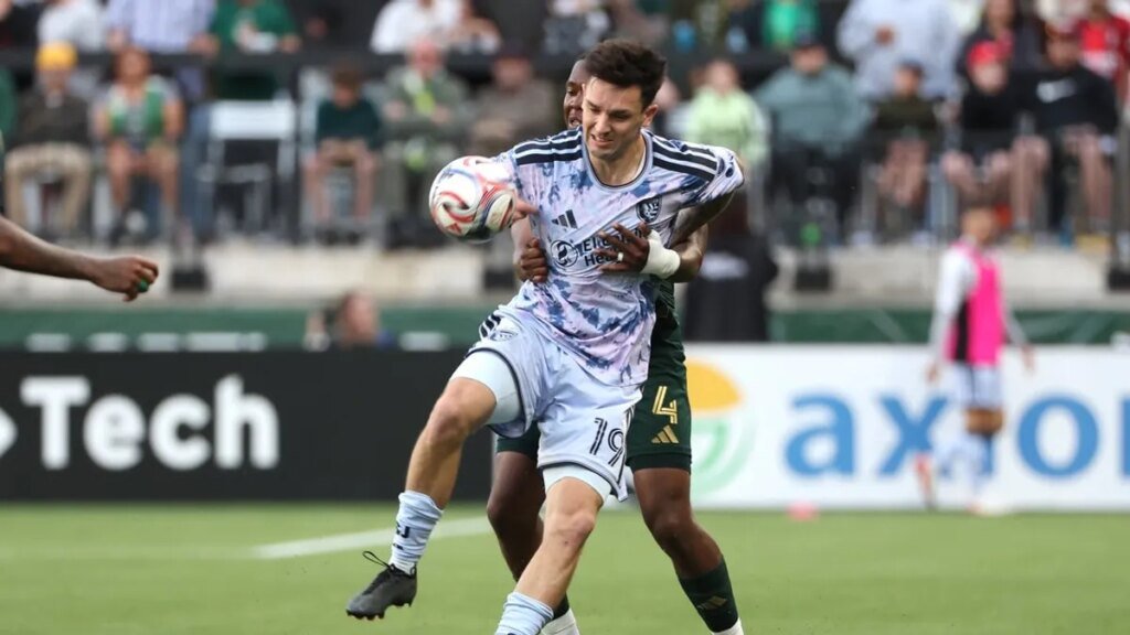 Earthquakes sign F Preston Judd to extension Earthquakes sign F Preston Judd to extension