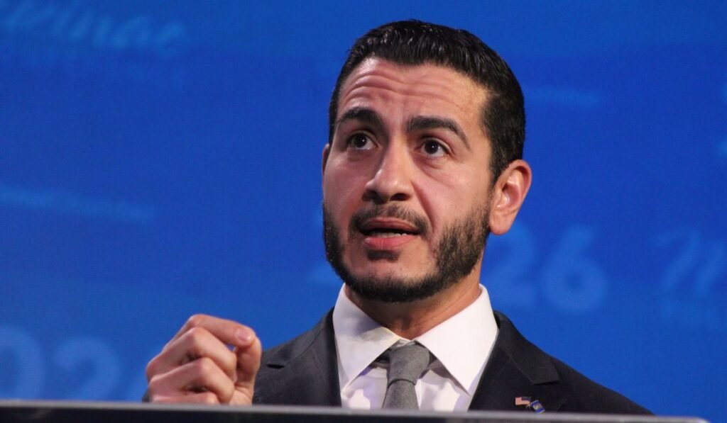 El-Sayed pushes back on Jake Tapper’s Iran questions in contentious interview El-Sayed pushes back on Jake Tapper’s Iran questions in contentious interview
