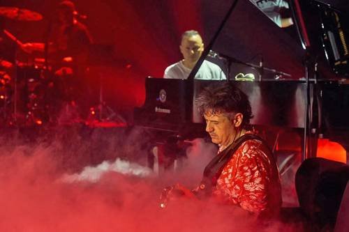 El dúo Plastilina Mosh realizará gira por Europa El dúo Plastilina Mosh realizará gira por Europa