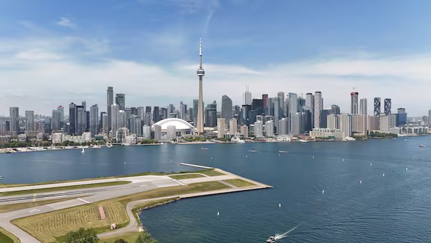 Federal government says it won’t support Ontario’s Billy Bishop Airport expansion plans Federal government says it won't support Ontario's Billy Bishop Airport expansion plans