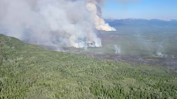 Fire outside Wrigley, N.W.T., moves closer to community Fire outside Wrigley, N.W.T., moves closer to community