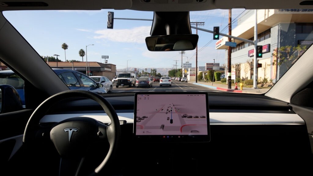 Fired Tesla Manager Says Full Self-Driving Cars Were 'Rolling Hazards'