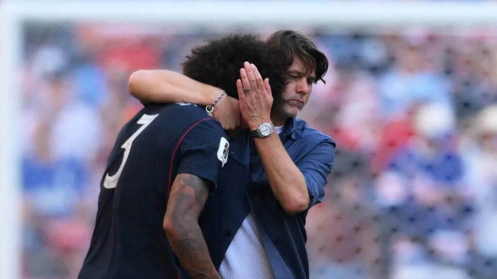 Forget red card and coaching change: U.S. remain defenseless Forget red card and coaching change: U.S. remain defenseless