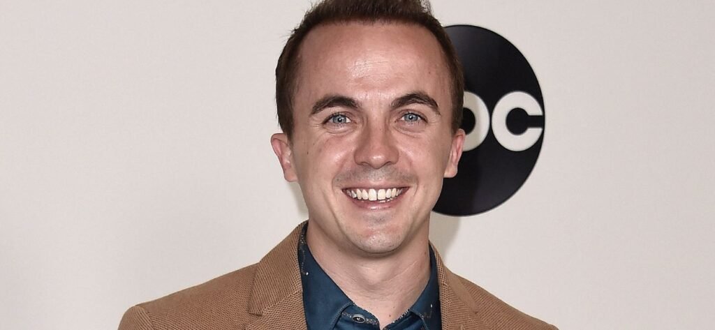 Frankie Muniz Claps Back At Conservative Over Divorce Frankie Muniz Claps Back At Conservative Over Divorce