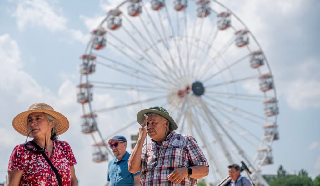 Freedom 250 organizers delay entry into fireworks viewing area due to heat Freedom 250 organizers delay entry into fireworks viewing area due to heat