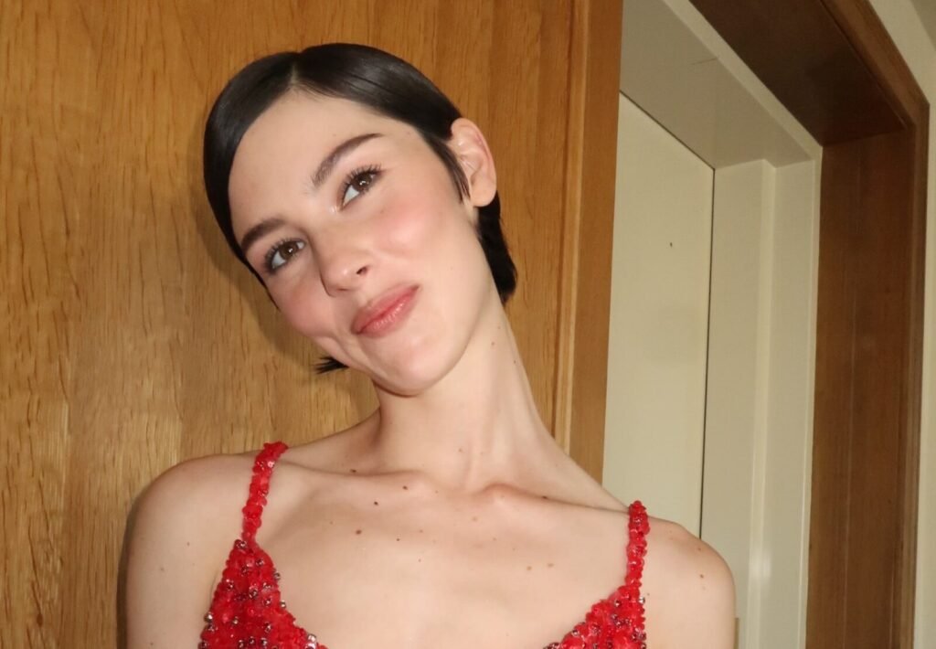Gracie Abrams Teases Something New with a Single Calendar Emoji Gracie Abrams Teases Something New with a Single Calendar Emoji