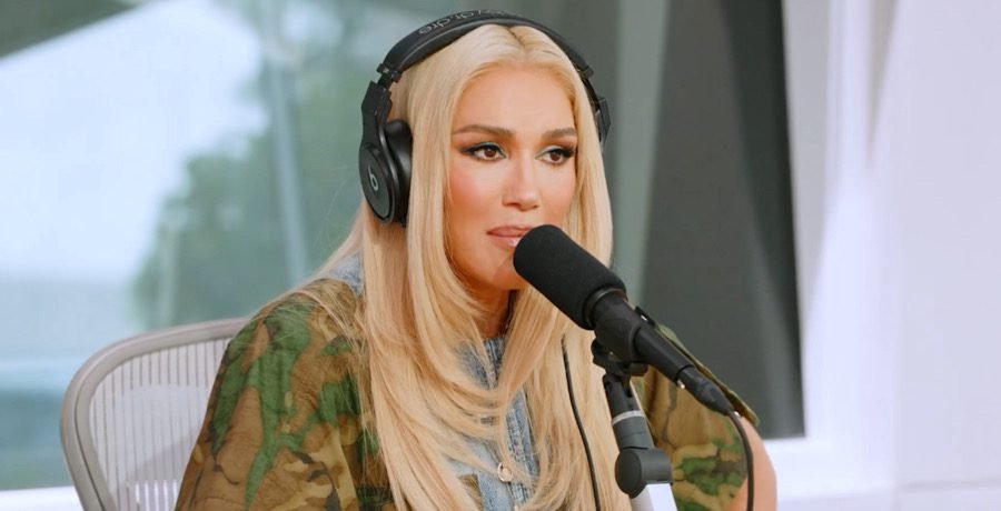 Gwen Stefani Accused Of Overshadowing Taylor Swift’s ‘Big Day’ Gwen Stefani Accused Of Overshadowing Taylor Swift's 'Big Day'