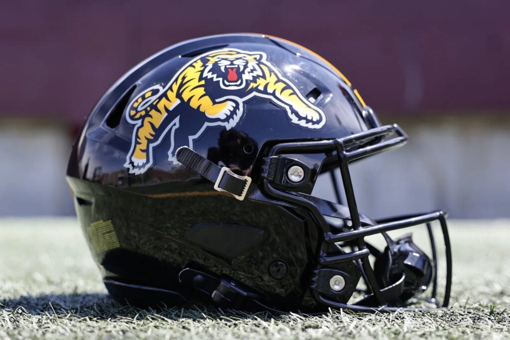 Hamilton Tiger-Cats bring back Blayne Taylor Hamilton Tiger-Cats bring back Blayne Taylor