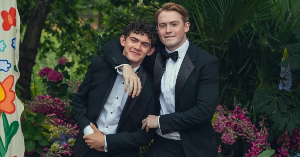 Heartstopper’s Kit Connor, Joe Locke Defend Queer Sex Scenes Heartstopper's Kit Connor, Joe Locke Defend Queer Sex Scenes