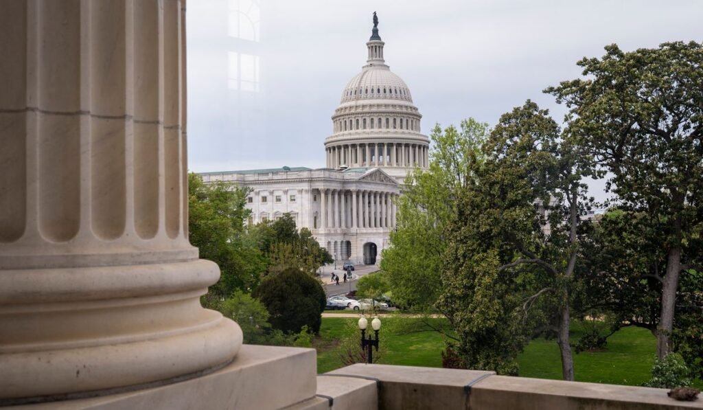 Hill staffers want to readdress sexual misconduct reporting protocol Hill staffers want to readdress sexual misconduct reporting protocol