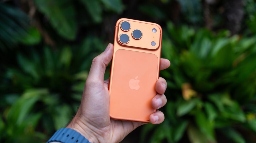 How Long Is A New iPhone Actually Supposed To Last? How Long Is A New iPhone Actually Supposed To Last?