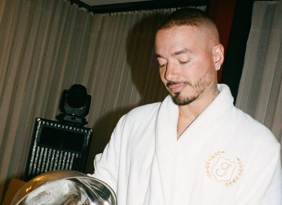 J Balvin Uses ‘Mi Gente’ Tagline To Signal A Kalshi Brand Partnership J Balvin Uses ‘Mi Gente’ Tagline To Signal A Kalshi Brand Partnership
