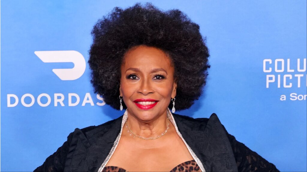 Jenifer Lewis Gets Passionate Over Nolan Xavier Wells’ Death Jenifer Lewis Gets Passionate Over Nolan Xavier Wells' Death